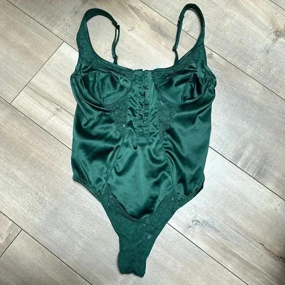 Urban Outfitters Green Satin & Lace Corset Bustier Bodysuit Out from Under Sz XS - Picture 5 of 10